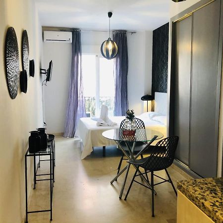 Cozy Studio Malaga Centro By AlohaМалага Экстерьер фото